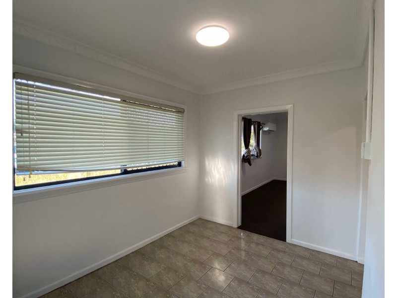 9 High Street, Walkervale QLD 4670