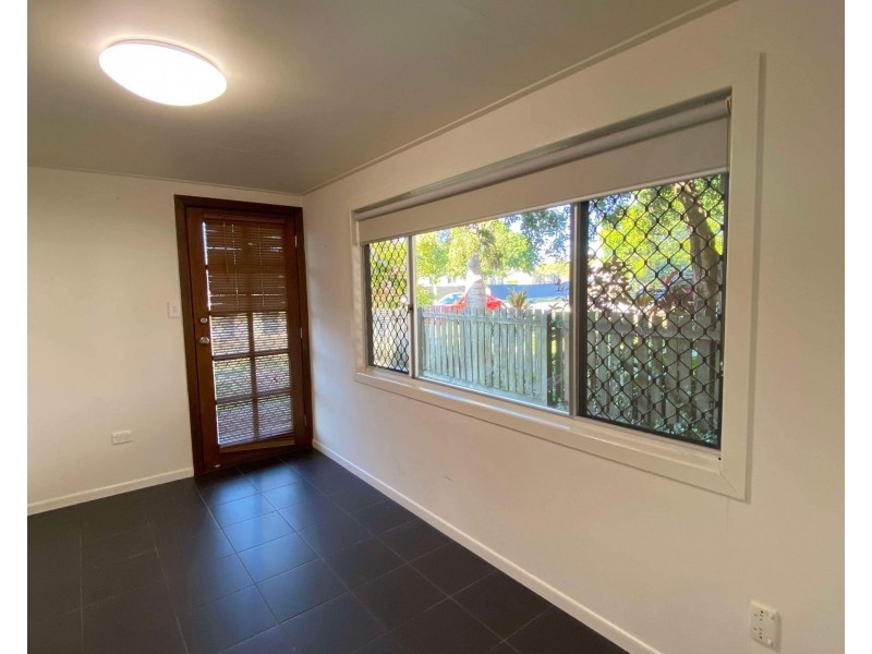 9 High Street, Walkervale QLD 4670