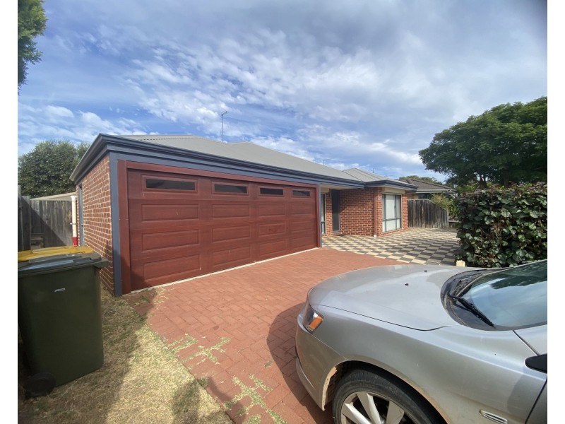 20 Tyneside Loop, Meadow Springs WA 6210