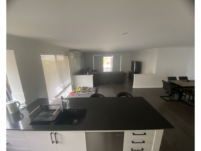 20 Tyneside Loop, Meadow Springs WA 6210