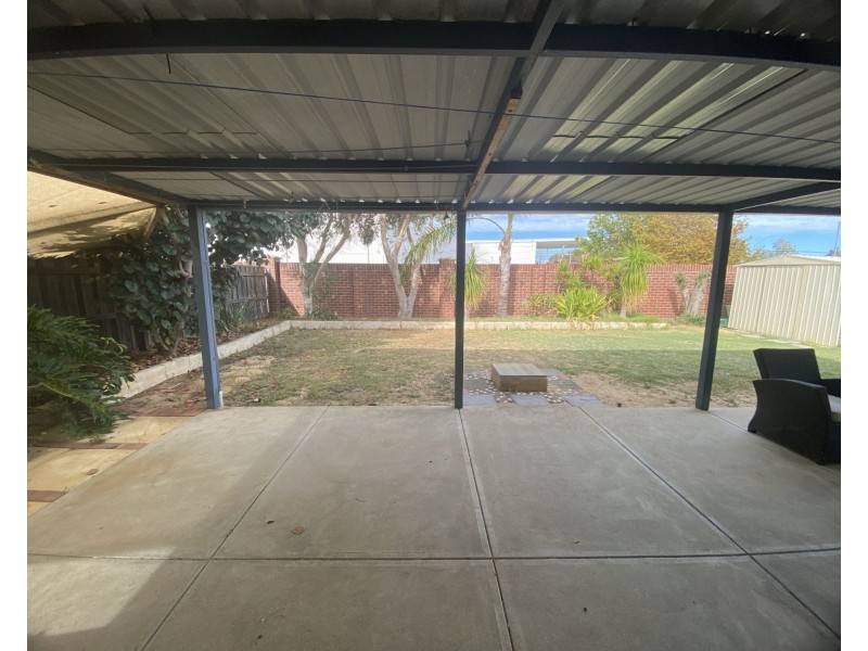 20 Tyneside Loop, Meadow Springs WA 6210