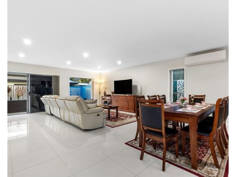 3 Bells Esplanade, Pelican Waters QLD 4551