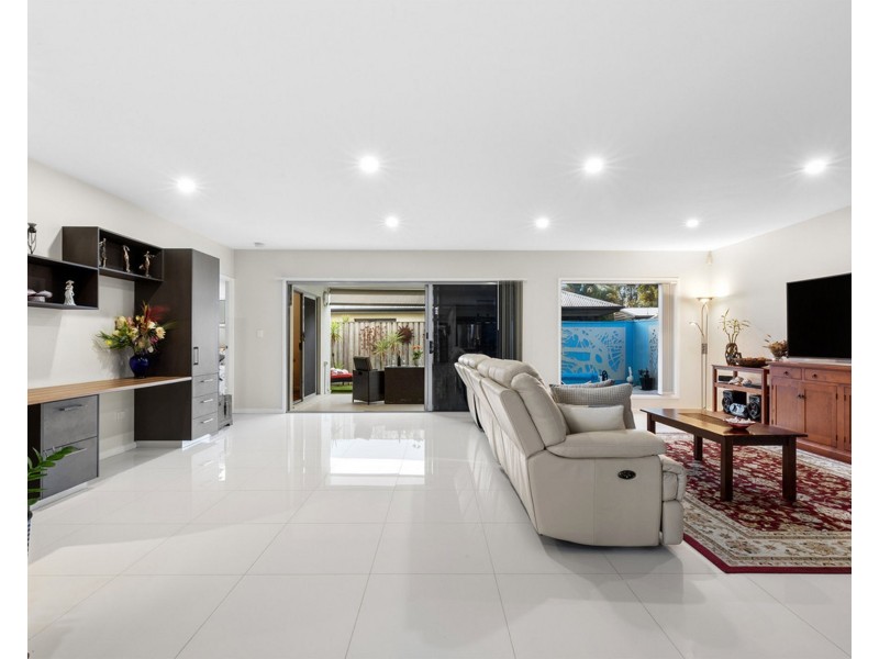 3 Bells Esplanade, Pelican Waters QLD 4551
