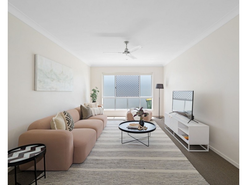 5 Forster Place, Pelican Waters QLD 4551