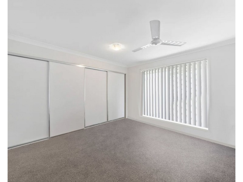 16 Peregrine Drive, Lowood QLD 4311