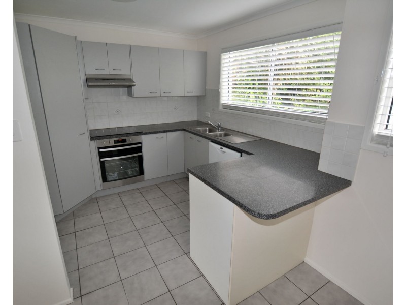 1/4 Kitchener Street, Golden Beach QLD 4551