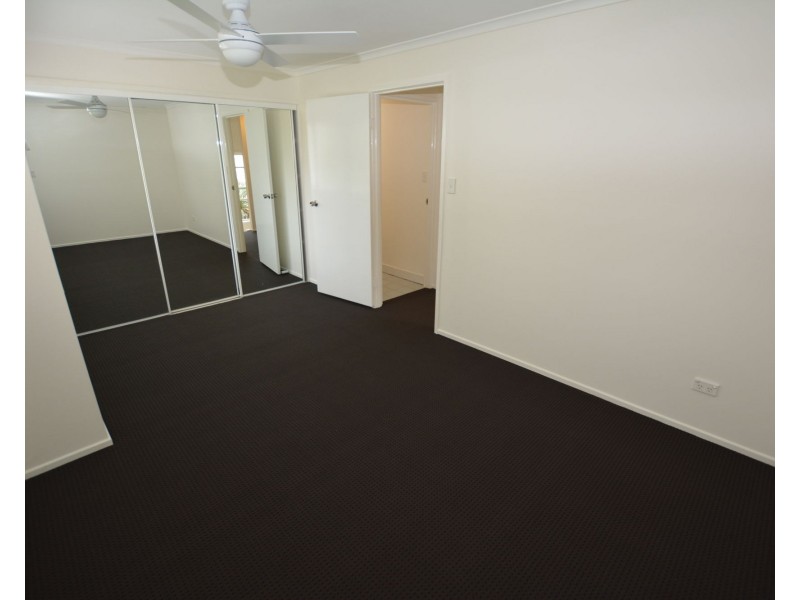 1/4 Kitchener Street, Golden Beach QLD 4551