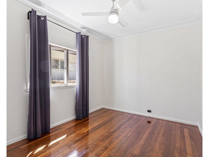 9 Pearl Street, Scarborough QLD 4020