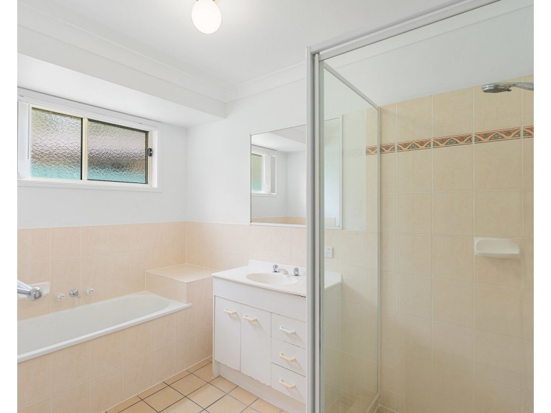 18 Mistletoe Court, Camira QLD 4300