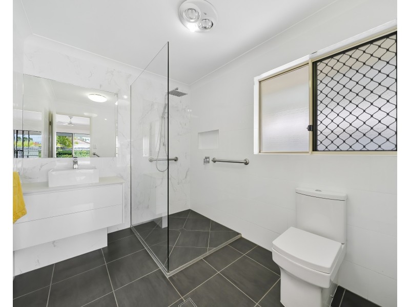 26 Firefly Street, Pelican Waters QLD 4551
