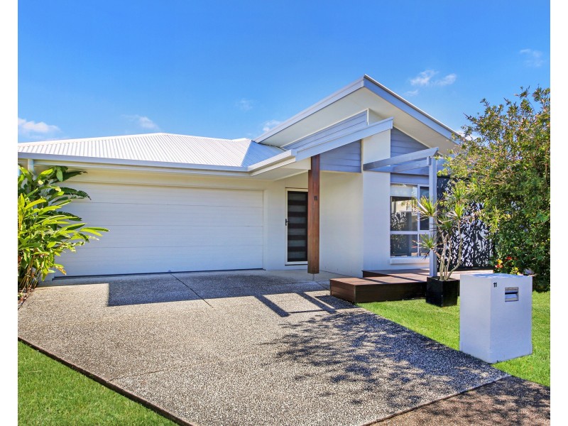 11 Foreshore Court, Dicky Beach QLD 4551