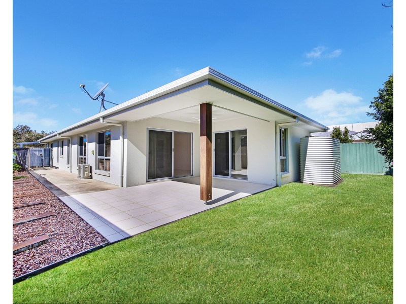 11 Foreshore Court, Dicky Beach QLD 4551