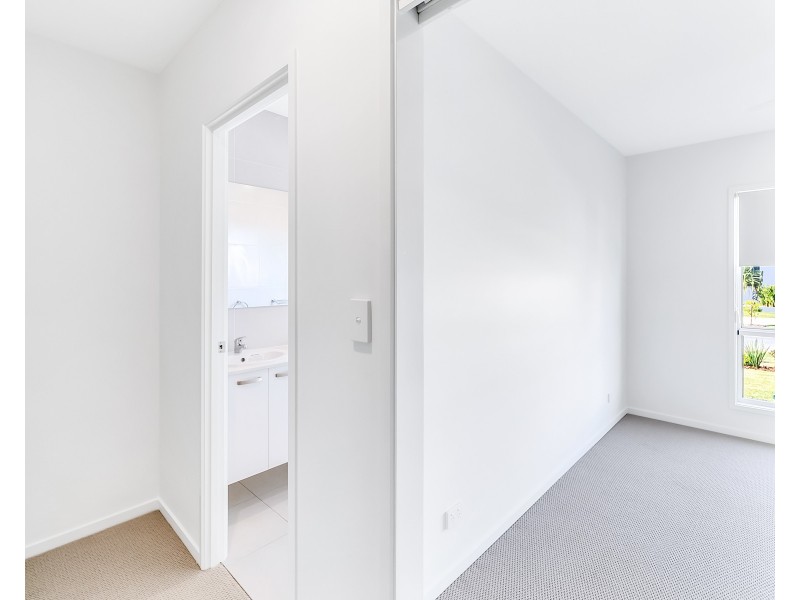 51 South Diamond Drive, Pelican Waters QLD 4551