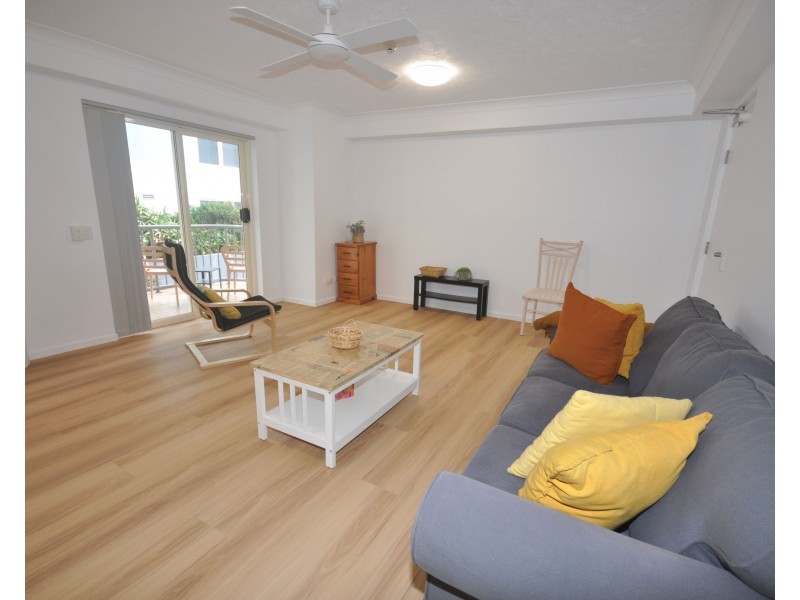 5/35 Canberra Terrace, Kings Beach QLD 4551