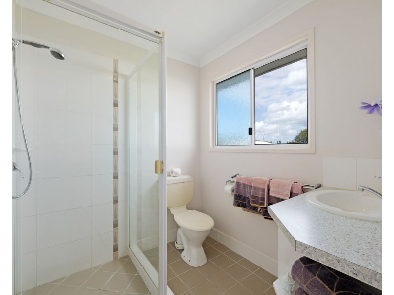 2/4 Harbourlights Way, Pelican Waters QLD 4551