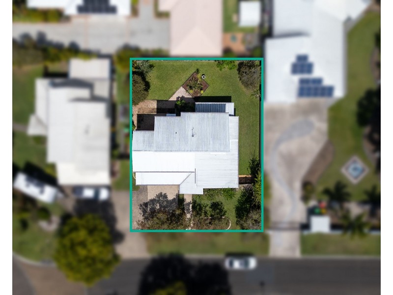 2/4 Harbourlights Way, Pelican Waters QLD 4551