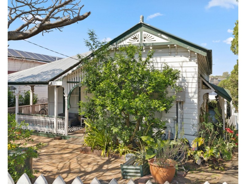 120 Stanley Terrace, Taringa QLD 4068