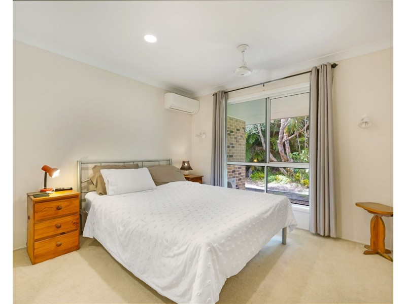 10 Blaney Street, Beachmere QLD 4510