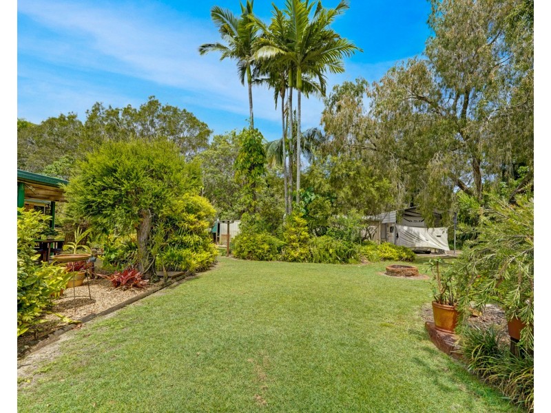 10 Blaney Street, Beachmere QLD 4510