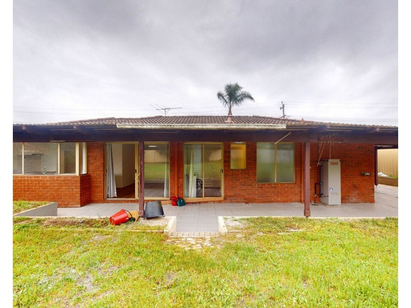 72 Murchison Road, Gosnells WA 6110