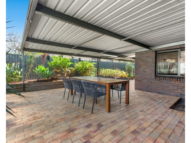 33 Gateway Street, Wynnum West QLD 4178