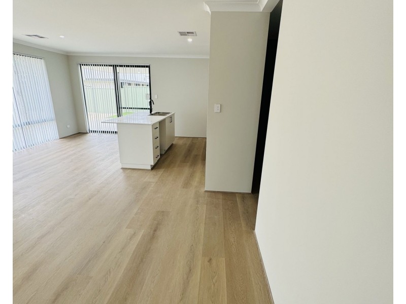 7 Softsun Way, Henley Brook WA 6055