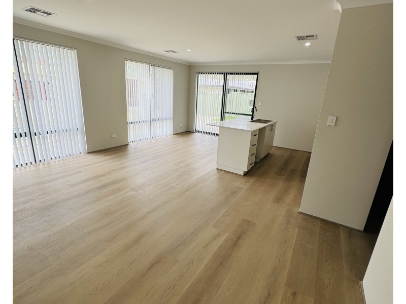 7 Softsun Way, Henley Brook WA 6055