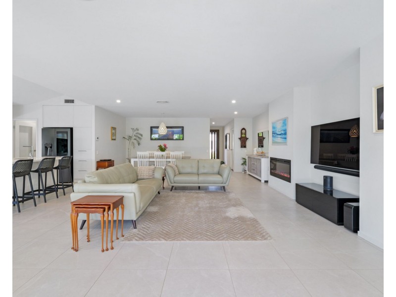 29 Waderbird Crescent, Pelican Waters QLD 4551