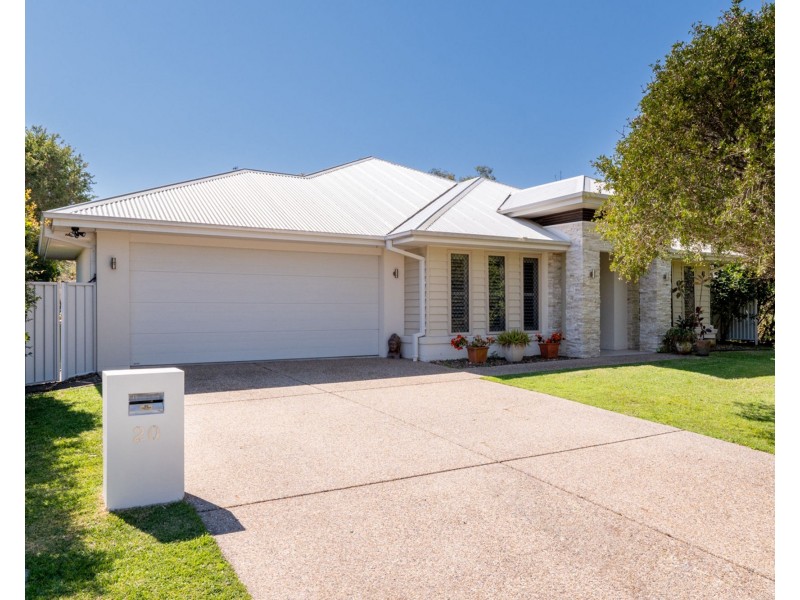 20 Trinity Place, Pelican Waters QLD 4551