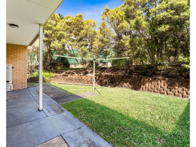 60 Ridgeway Avenue, Southport QLD 4215