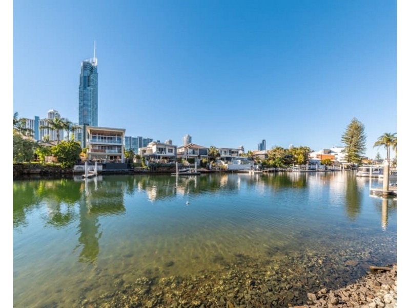 9/11 Peninsular Drive, Surfers Paradise QLD 4217