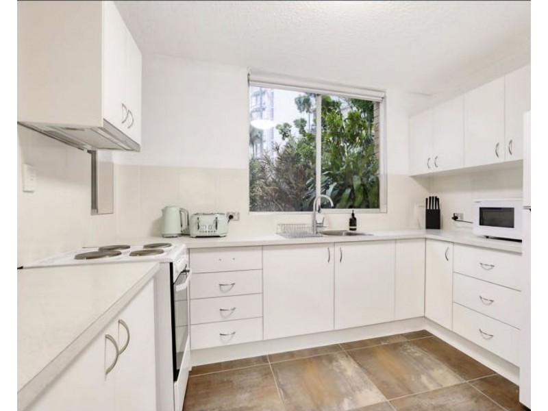 9/11 Peninsular Drive, Surfers Paradise QLD 4217