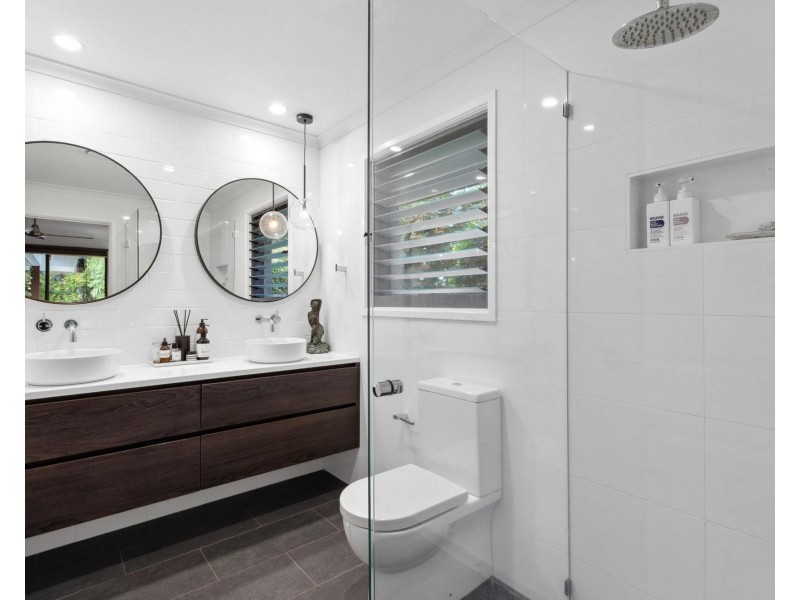 5 Banyalla Court, Noosaville QLD 4566