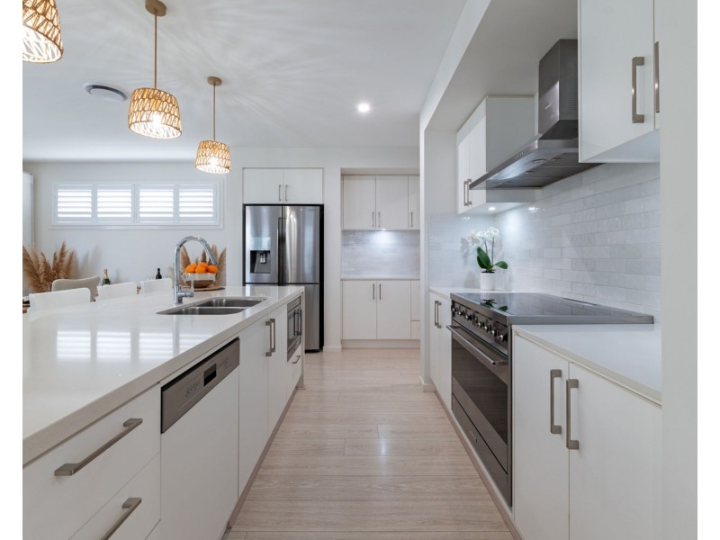 49 Marina View Drive, Pelican Waters QLD 4551