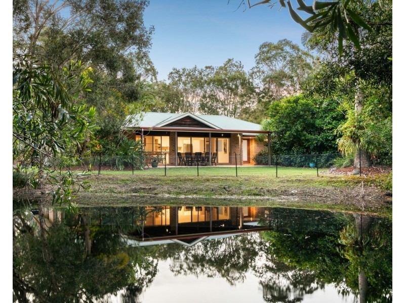 27 Craigslea Court, Cooroibah QLD 4565