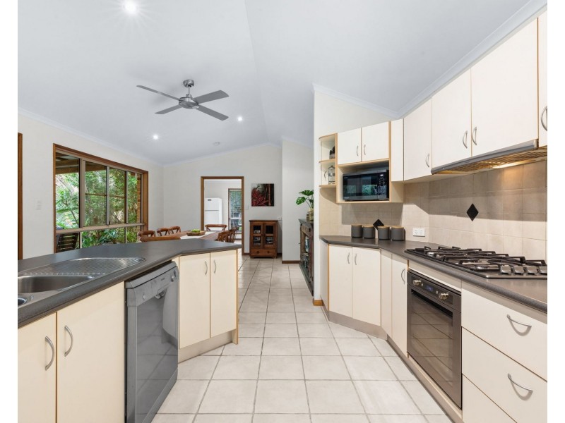 27 Craigslea Court, Cooroibah QLD 4565