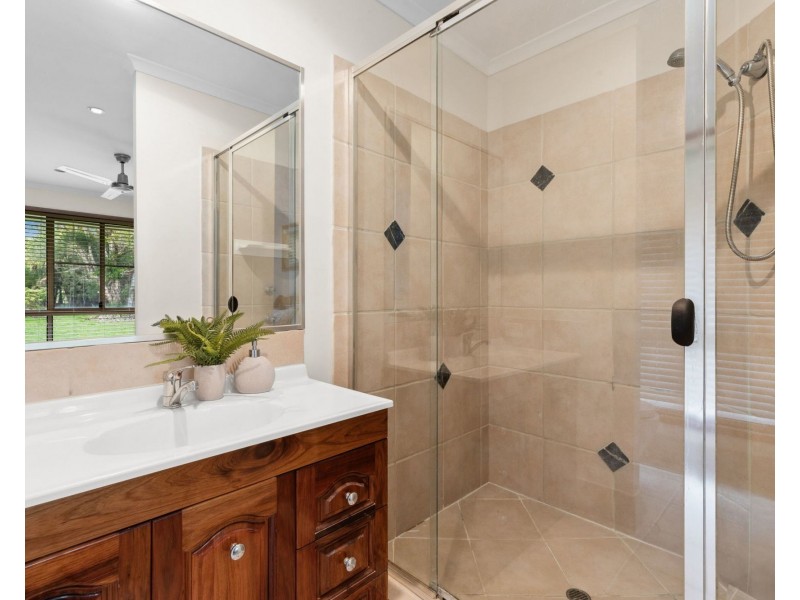 27 Craigslea Court, Cooroibah QLD 4565