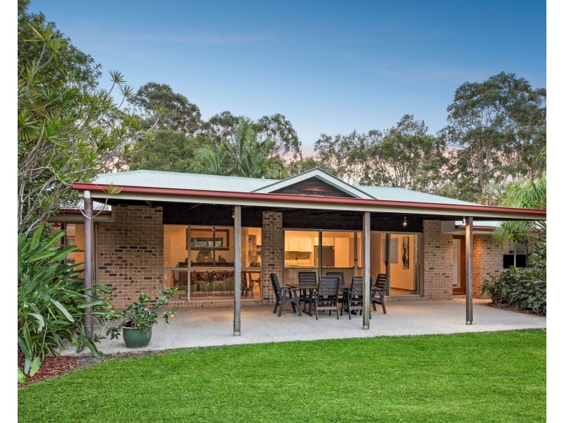 27 Craigslea Court, Cooroibah QLD 4565