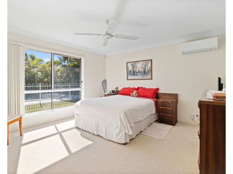 23 Kite Circuit, Arundel QLD 4214