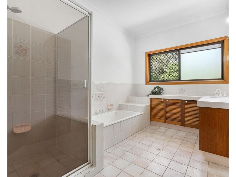 92 Castlerea Street, Tingalpa QLD 4173