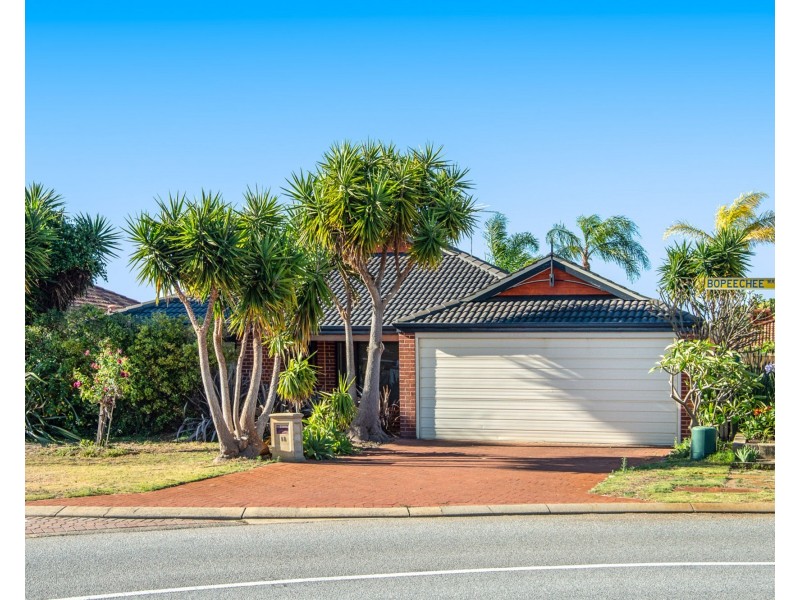 11 Carpentaria Drive, Port Kennedy WA 6172