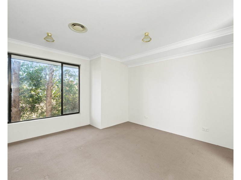 11 Carpentaria Drive, Port Kennedy WA 6172