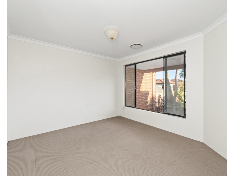 11 Carpentaria Drive, Port Kennedy WA 6172