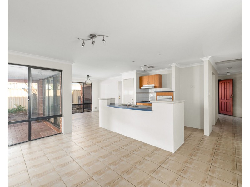 11 Carpentaria Drive, Port Kennedy WA 6172