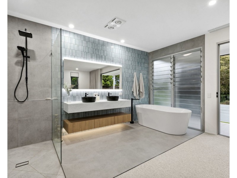 26 Resolute Street, Sunrise Beach QLD 4567