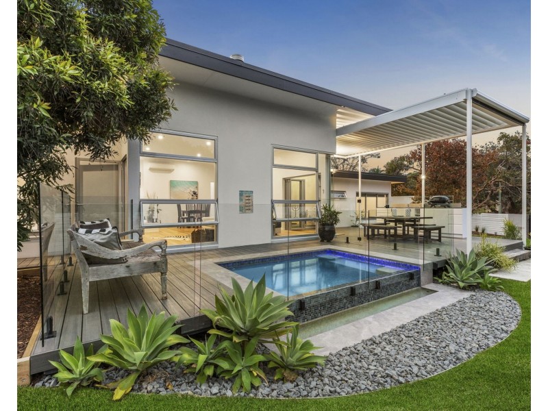 26 Resolute Street, Sunrise Beach QLD 4567