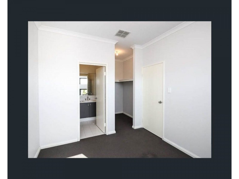 233 Suffolk Street, Caversham WA 6055