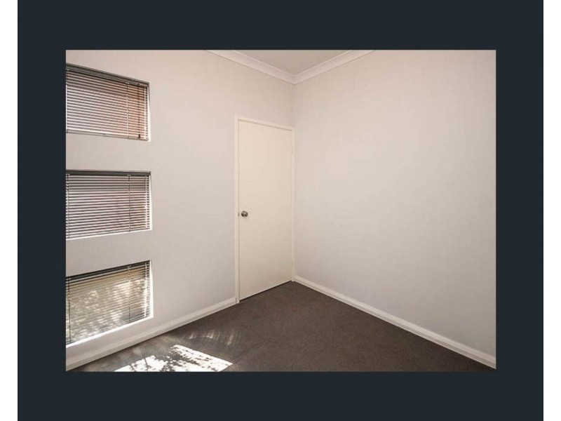 233 Suffolk Street, Caversham WA 6055