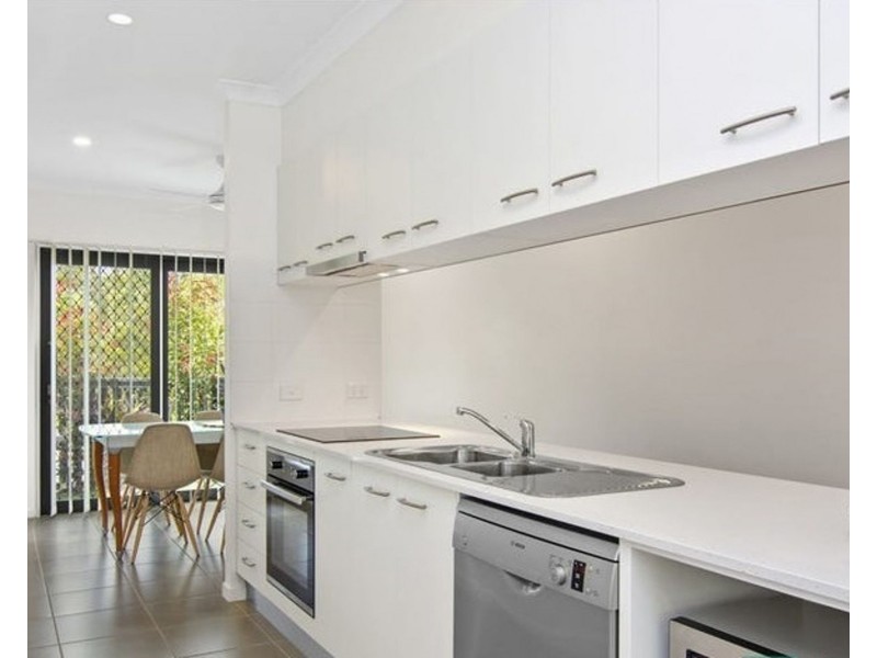 92 Amber Drive, Caloundra West QLD 4551