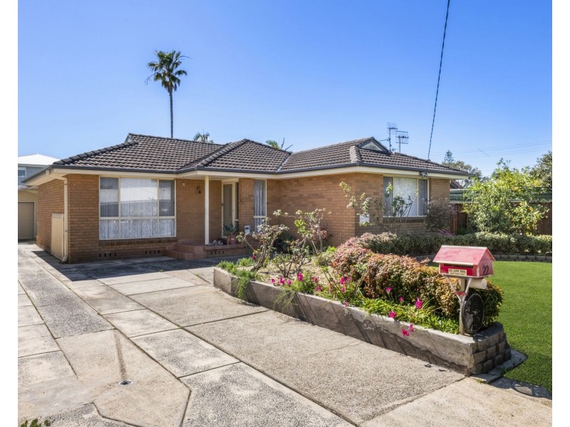 22 Captain Cook Crescent, Long Jetty NSW 2261
